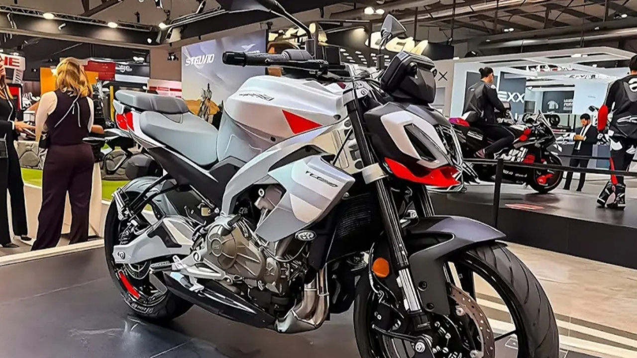 Aprilia Tuono 457