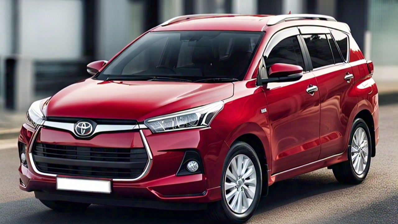 Toyota Innova Hycross